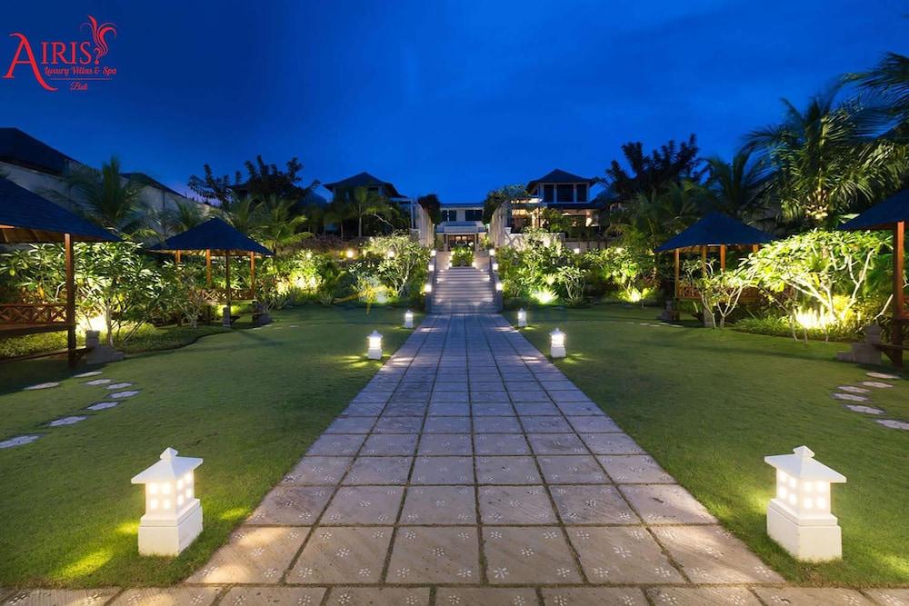 Airis Luxury Villas & Spa Ungasan Esterno foto