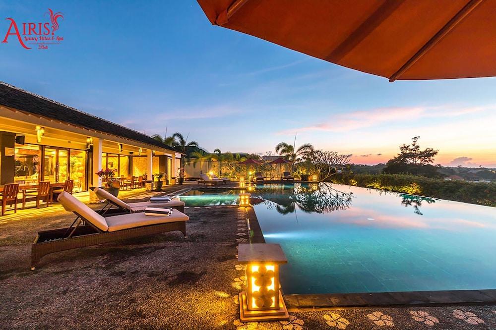 Airis Luxury Villas & Spa Ungasan Esterno foto